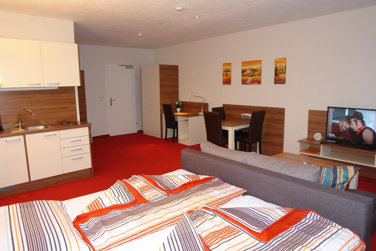 Hotel Garni Daniela Urich Schwanenstadt Dış mekan fotoğraf